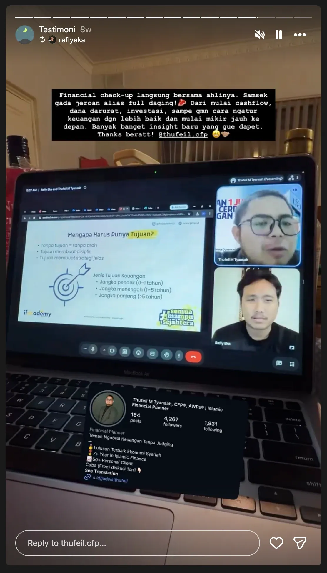 Testimoni 2: Story berisi foto laptop saat financial check-up online yang membahas cash flow, dana darurat, dan investasi.